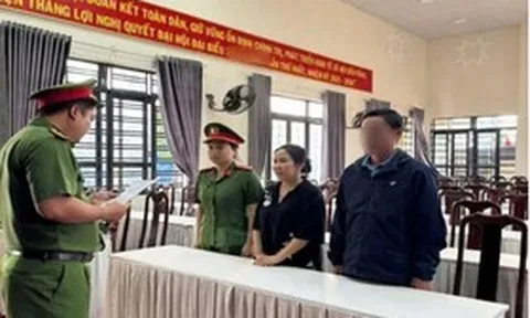 Bắt tạm giam Trưởng phân trường "làm ngơ" cho "vàng tặc" lộng hành khai thác trái phép