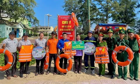 Thêm “lá chắn” phòng đuối nước tại các bãi biển ở Lâm Đồng