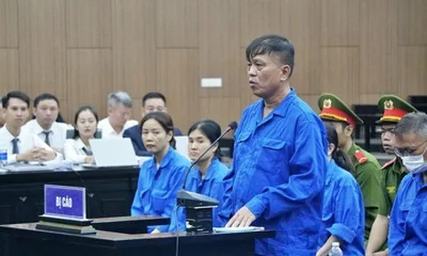 Cựu Thứ trưởng khai cấp dưới hối lộ chiếc 2 đồng hồ cũ giá gần nửa tỷ đồng