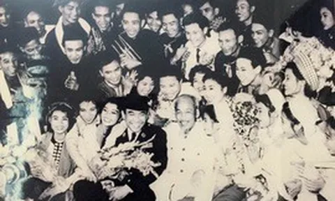 Từ tư tưởng Hồ Chí Minh về Văn hóa, khơi dậy khát vọng phát triển đất nước giàu mạnh, phồn vinh, hạnh phúc