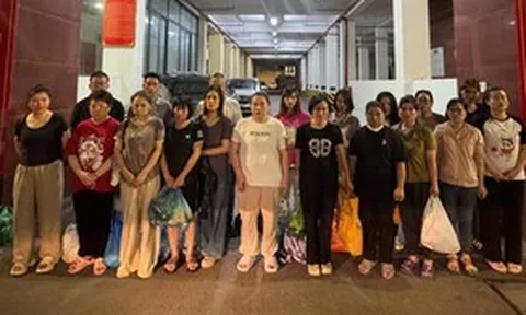 Lật tẩy thủ đoạn "vẽ bệnh", cưỡng ép bệnh nhân nâng gói dịch vụ ở phòng khám Phượng Đỏ
