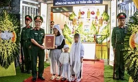 Truy thăng quân hàm Trung tá cho Thiếu tá Trần Văn Tùng hy sinh khi cứu người
