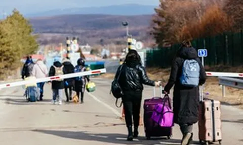 Phần lớn người tị nạn Ukraine tại nước láng giềng phía Tây dự định trở về nhà