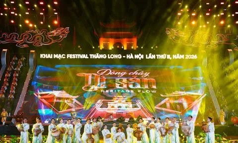 [Ảnh] "Bữa tiệc" nghệ thuật trong đêm khai mạc Festival Thăng Long - Hà Nội 2026