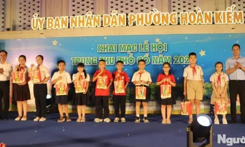 Chợ Trung thu truyền thống Phố cổ 2026: Nơi lưu giữ và lan tỏa nét đẹp văn hóa Tràng An