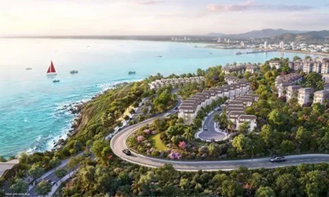 Tầm nhìn không thể sao chép của dinh cơ sườn đồi hướng vịnh Vịnh Mây