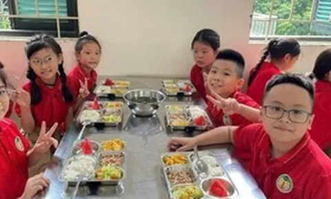 Hà Nội lập 4 đoàn kiểm tra đột xuất bữa ăn bán trú tại trường học