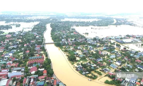 Mưa lũ chưa từng có khiến 8.419 hộ ở Thanh Hóa ngập lụt, nhiều tuyến đường bị chia cắt