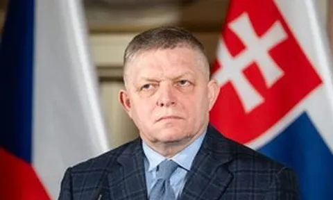 Thủ tướng Slovakia đặt câu hỏi về Điều 5 NATO, không tham dự cuộc họp đã lên lịch ở Ukraine