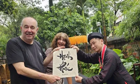 "Nét chữ An Nhiên"- nghệ thuật thư pháp trong không gian di sản