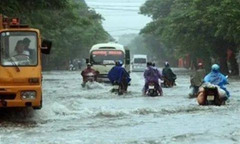 Ứng phó mưa, lũ: Di dời hơn 2.800 hộ dân tại 5 tỉnh, thành phố đến nơi an toàn