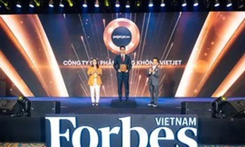 Forbes vinh danh Vietjet trong TOP 50 công ty niêm yết tốt nhất Việt Nam 2026