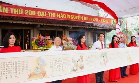 Phát huy di sản văn hóa Đại thi hào Nguyễn Du, khẳng định bản sắc dân tộc trên trường quốc tế