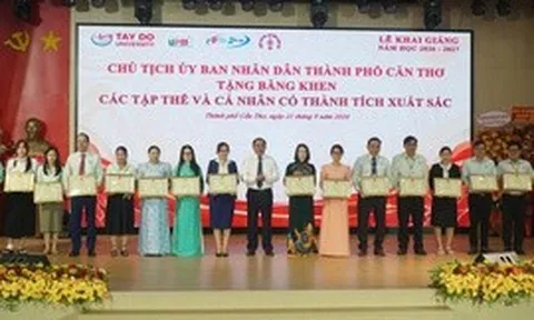Trường Đại học Tây Đô đẩy mạnh phát triển AI và chuyển đổi số