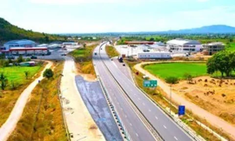 Đề xuất Nhà nước đầu tư trước hạng mục thiết yếu tại trạm dừng nghỉ cao tốc