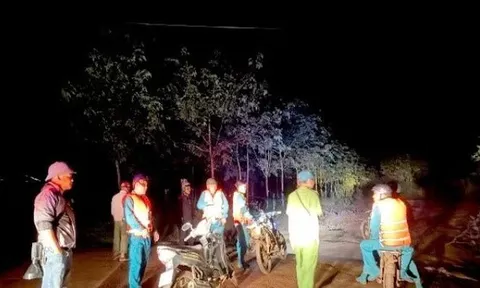 Phát hiện thi thể đang phân hủy mắc kẹt trong khe đá