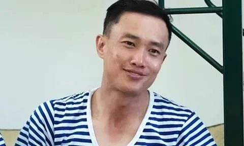 “Trai hư showbiz” lộ nhan sắc thật gây bàn tán