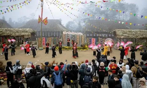 Một thập kỷ khai hoa và những khoảnh khắc đẹp mê hồn của Fansipan