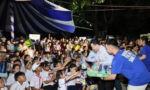 Gần 40.000 trẻ em vui đón Trung thu cùng Vinamilk