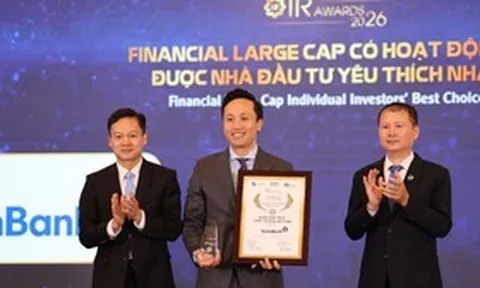 VietinBank (HOSE: CTG) năm thứ 4 liên tiếp được vinh danh Doanh nghiệp niêm yết có hoạt động IR được Nhà đầu tư yêu thích nhất