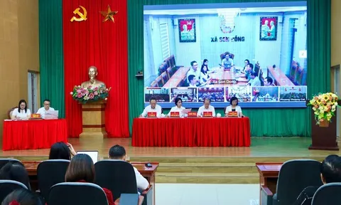 Cử tri kiến nghị hoàn thiện chế độ chính sách đối với cán bộ cơ sở