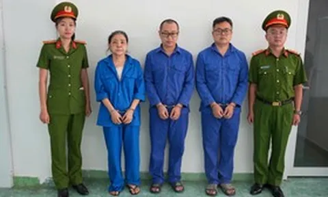 Khởi tố 3 đối tượng in, phát hành 21.000 quyển sách trái phép