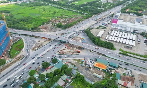Hà Nội cấm ô tô quay đầu, rẽ trái trên đường Cổ Linh giờ cao điểm
