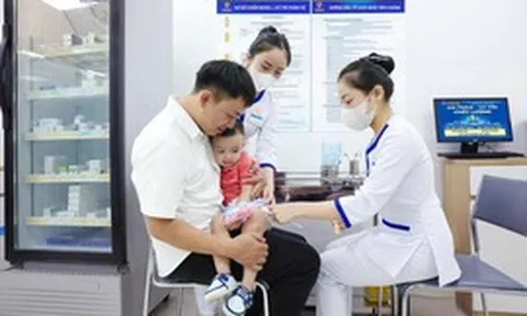 Việt Nam đã có vaccine tay chân miệng cho trẻ từ 2 tháng tuổi