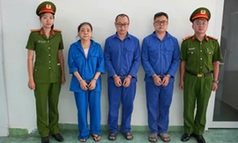 Khởi tố, bắt tạm giam nhóm đối tượng in, phát hành 21.000 quyển sách trái phép