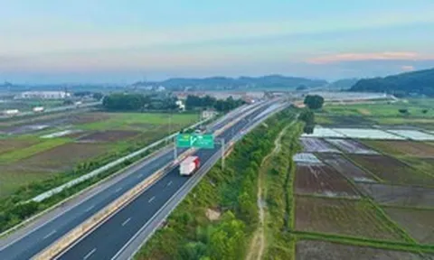Nút giao Trì Bình - Dung Quất trước ngày thông xe