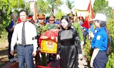 Quảng Trị truy điệu, an táng 30 hài cốt liệt sĩ mới quy tập