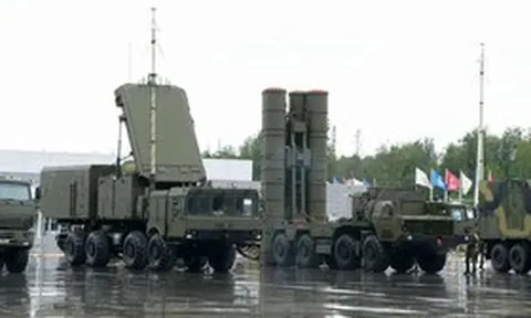 Điện Kremlin muốn Thổ Nhĩ Kỳ chuyển giao “Rồng lửa” S-400 cho một quốc gia
