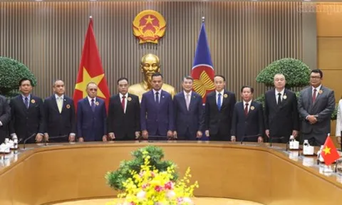 Thủ tướng tiếp đoàn lãnh đạo cơ quan thực thi pháp luật các nước ASEAN