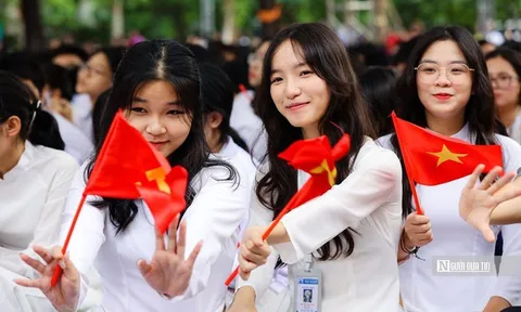 Tiêu chí hỗ trợ gia đình có 2 con gái dưới 16 tuổi: "Nuôi con khỏe, dạy con ngoan, con học giỏi"
