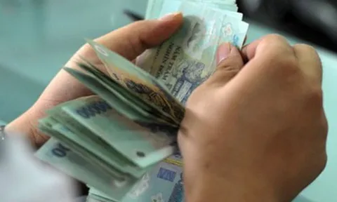Từ 1/1/2027, sinh đủ 2 con trước 35 tuổi được nhận tiền hỗ trợ thế nào?