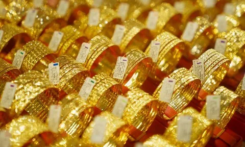 Giá vàng chiều nay (5/10): Vàng nhẫn bỏ lại vàng miếng