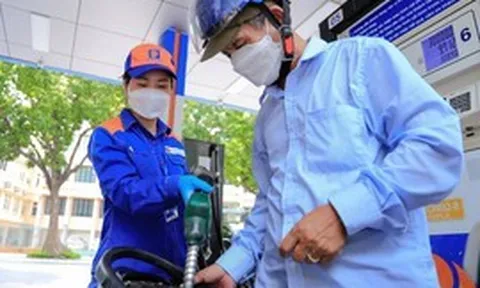 Dự thảo Nghị định kinh doanh xăng dầu: Doanh nghiệp tự quyết giá nhưng không được tùy ý tăng, giảm