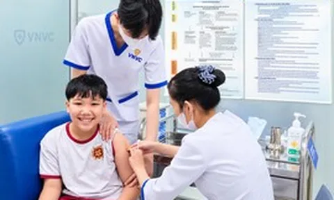 VNVC chi gần 50 tỷ đồng hỗ trợ 25.000 trẻ tiêm vaccine đầu năm học mới
