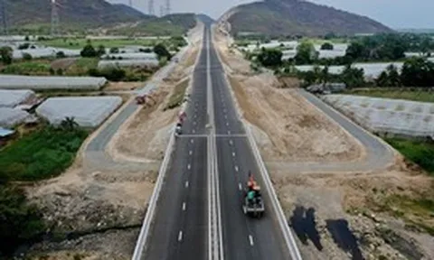 Tháo gỡ điểm nghẽn, khơi thông nguồn lực các công trình trọng điểm