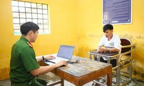 Khởi tố kẻ dùng dao tấn công 3 mẹ con cô giáo ở Cà Mau