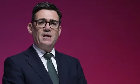 Thủ tướng Anh Andy Burnham lần đầu tiên thăm Đức, nhấn mạnh hợp tác