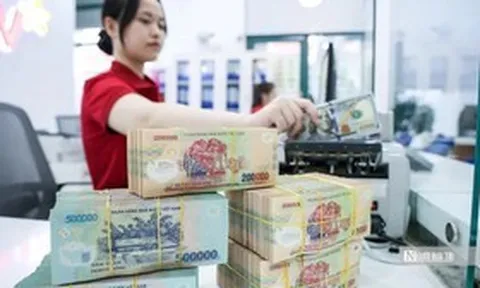 Ôm nợ trái phiếu chi phí cao, lời giải nào cho doanh nghiệp bất động sản?