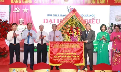 Hội Nhà báo Thành phố Hà Nội khoá VIII: Phát huy truyền thống đoàn kết, xây dựng tập thể vững mạnh