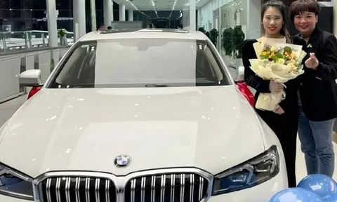 Bà chủ nhà hàng mua xe BMW tặng nhân viên để đi làm đỡ mệt và mưa rét
