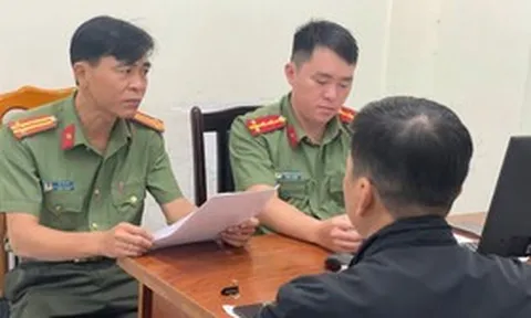 Vay tiền qua app, người đàn ông chuyển cuộc gọi đòi nợ sang số công an