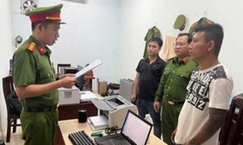 Bắt đối tượng mang kiếm đập phá tài sản, quay clip đăng Facebook thách thức