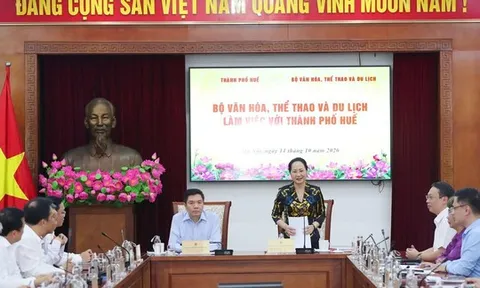 Phát huy giá trị di sản Huế gắn với phát triển du lịch, thể thao và công nghiệp văn hóa
