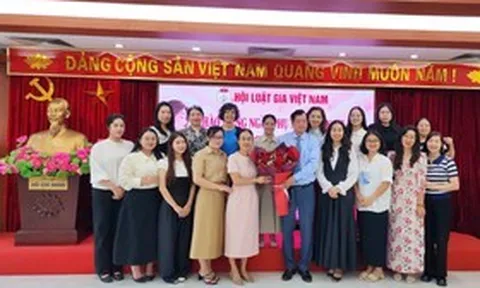 Hội Luật gia Việt Nam tri ân những đóng góp của nữ cán bộ nhân ngày 20/10