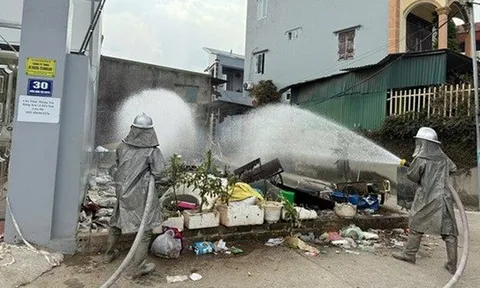 Công an vào cuộc điều tra vụ 42 người nhập viện nghi ngộ độc khí clo