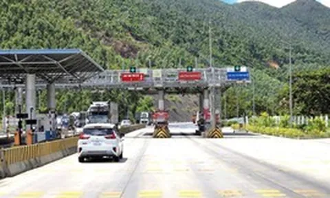 Bộ Xây dựng: Doanh nghiệp thu phí không dừng chưa làm rõ đầy đủ bản chất khoản phí
